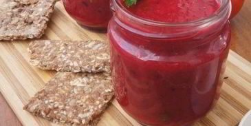 свекольный гаспачо с петрушкой