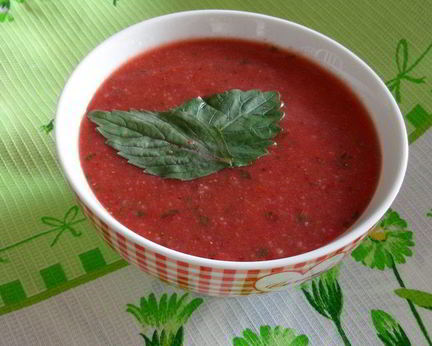 Томатно-клубничный гаспачо