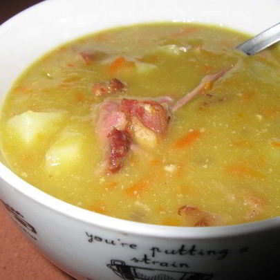 Гороховый суп с копченой грудинкой