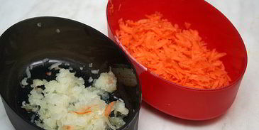 гороховый суп с копченостями и гренками