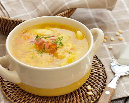 Гороховый суп с копчеными крылышками