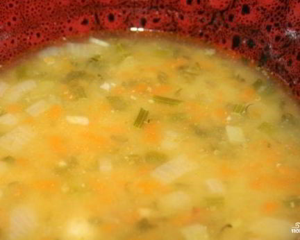 Гороховый суп с куриной грудкой