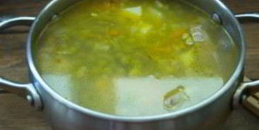 гороховый суп с куриными крыльями