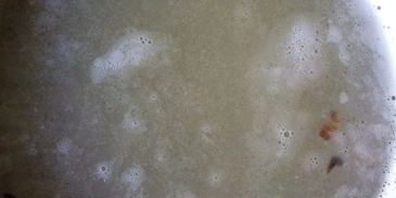 наваристый гороховый суп с уткой в хлебном горшочке