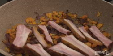 очень вкусный гороховый суп с копчеными ребрышками