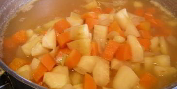 постный гороховый суп с сельдереем