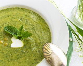 Свежий горохово-мятный суп