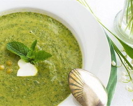 Свежий горохово-мятный суп