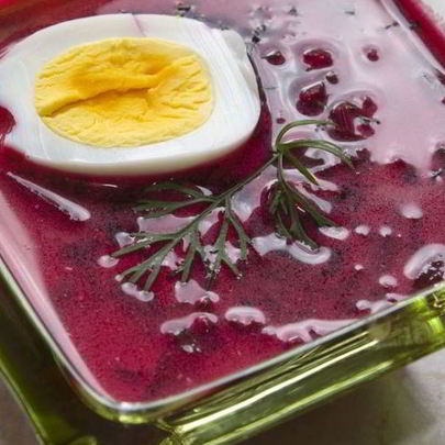 Белорусский холодник из свеклы на минеральной воде