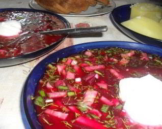 Холодник из консервированной свеклы