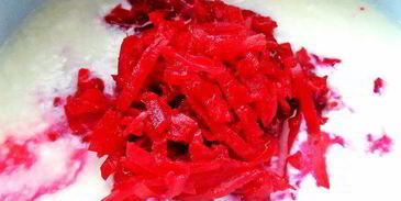 холодник на кефире с маринованной свеклой