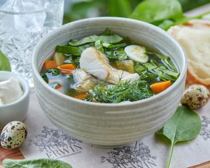 Холодник с копченым судаком и сметаной