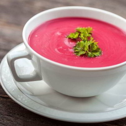 Холодный крем-суп из свеклы