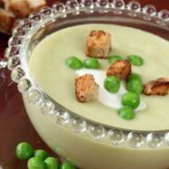 Рецепт Холодного летнего крема-супа с йогуртом, мятой, горошком и цукини