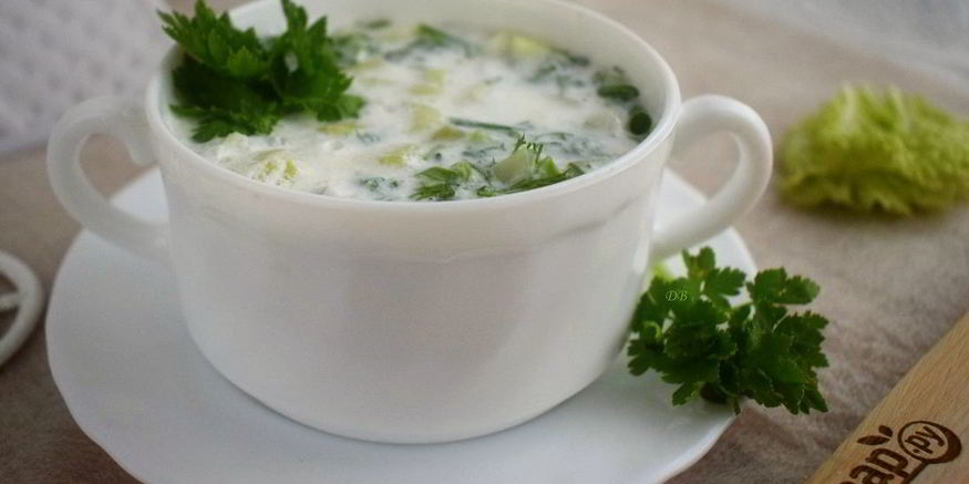 Рецепт холодного супа из кефира с огурцами и зеленью