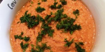 холодный томатный суп с грецкими орехами