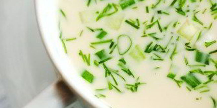 Рецепт южно-африканского холодного йогуртового супа с огурцами