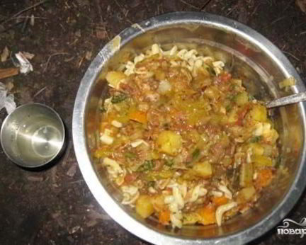 Лагман из тушенки