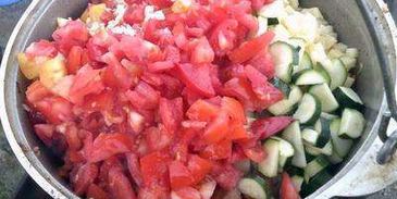 лагман в казане на костре