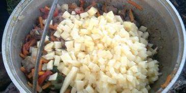 лагман в казане на костре