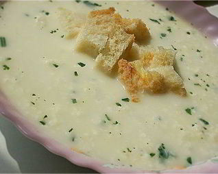 Альпийский молочный суп с сыром