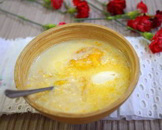 Молочный рисовый суп с курагой