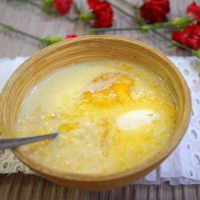 Молочный рисовый суп с курагой
