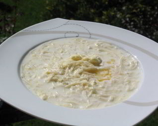 Молочный суп-лапша