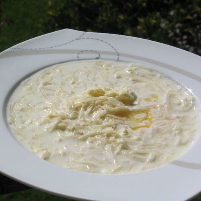 Молочный суп-лапша