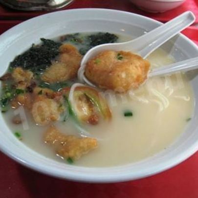 Молочный суп с картофелем и сельдью