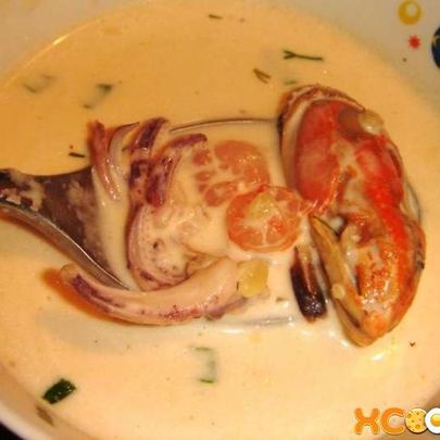 Молочный суп с морепродуктами
