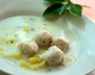Молочный суп с рыбными фрикадельками