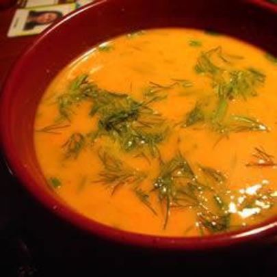 Морковный суп с укропом
