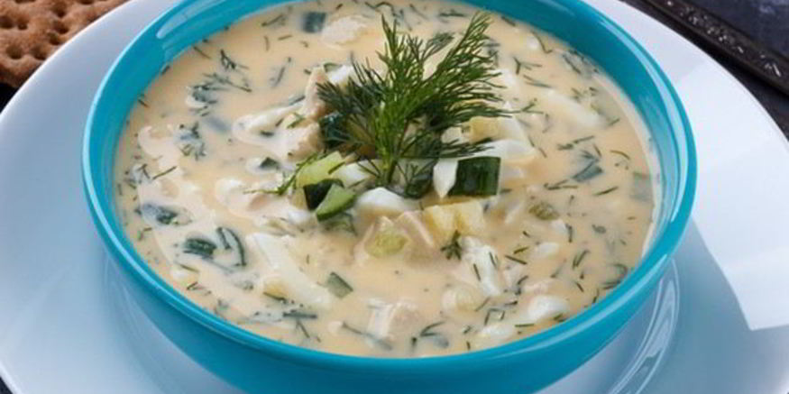 Рецепт диетической окрошки на йогурте с куриной грудкой