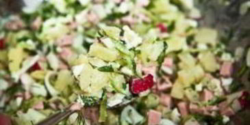 окрошка классическая с колбасой на воде