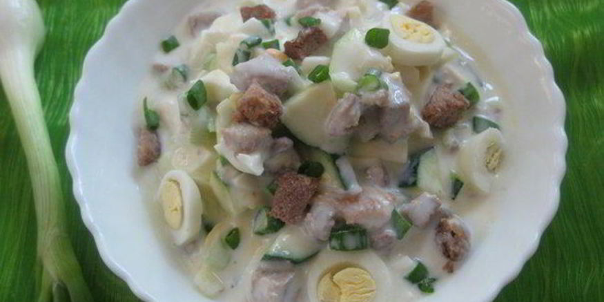 Рецепт окрошки на кефире с овощами, перепелиными яйцами и мясом