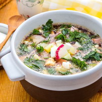 Окрошка на квасе с колбасой