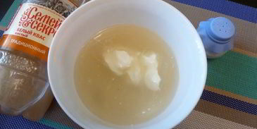 окрошка по-болгарски с яйцами