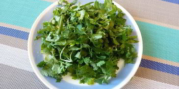 окрошка по-болгарски с яйцами