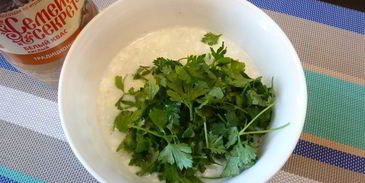 окрошка по-болгарски с яйцами