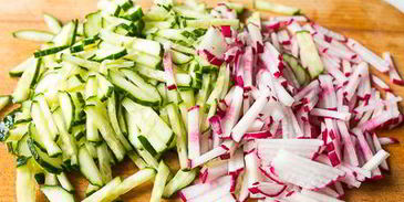 окрошка с говядиной на квасе