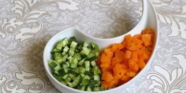 окрошка с морковной ботвой и белым квасом