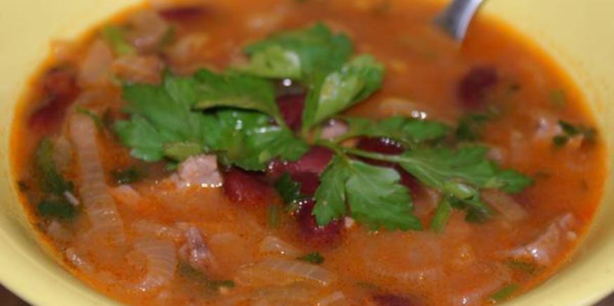 Рецепт острого томатного супа с фасолью