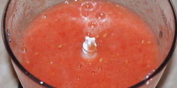 острый томатный суп с фасолью