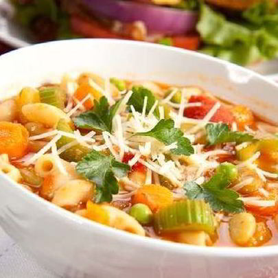 Летний овощной суп в итальянском стиле