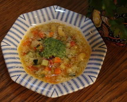 Овощной итальянский суп с песто