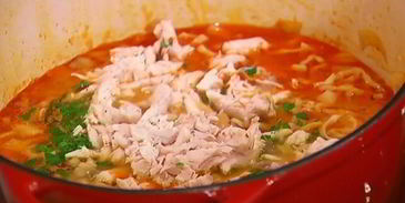 овощной суп с курицей и яичной лапшой