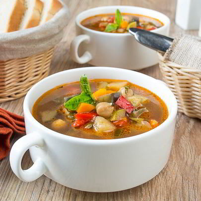 Овощной суп с нутом и лимоном