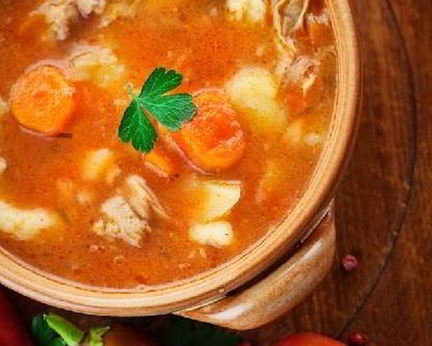 Суп овощной с мясом в горшочке