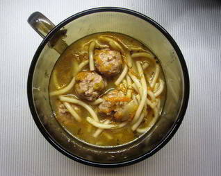 Суп с вермишелью, овощами и фрикадельками